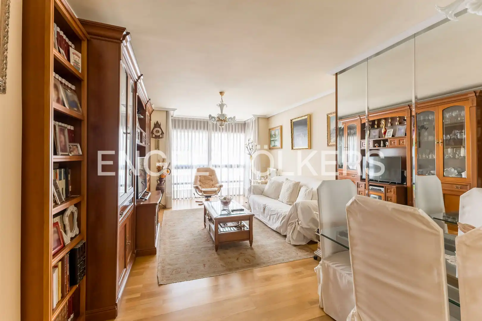 Sala d'estar de Pis de lloguer en Madrid amb Aire condicionat, Calefacció i Jardí privat