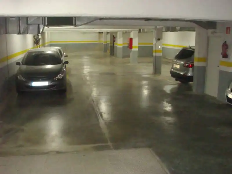 Parking for sale in Joan Sanmarti, imagen 3