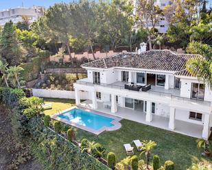 Jardí de Casa o xalet en venda en Marbella amb Aire condicionat, Terrassa i Piscina