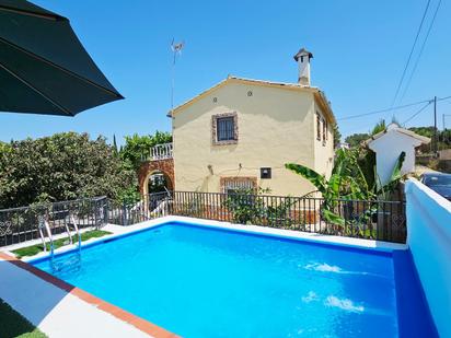 Vista exterior de Casa o xalet en venda en Montserrat amb Jardí privat, Terrassa i Traster