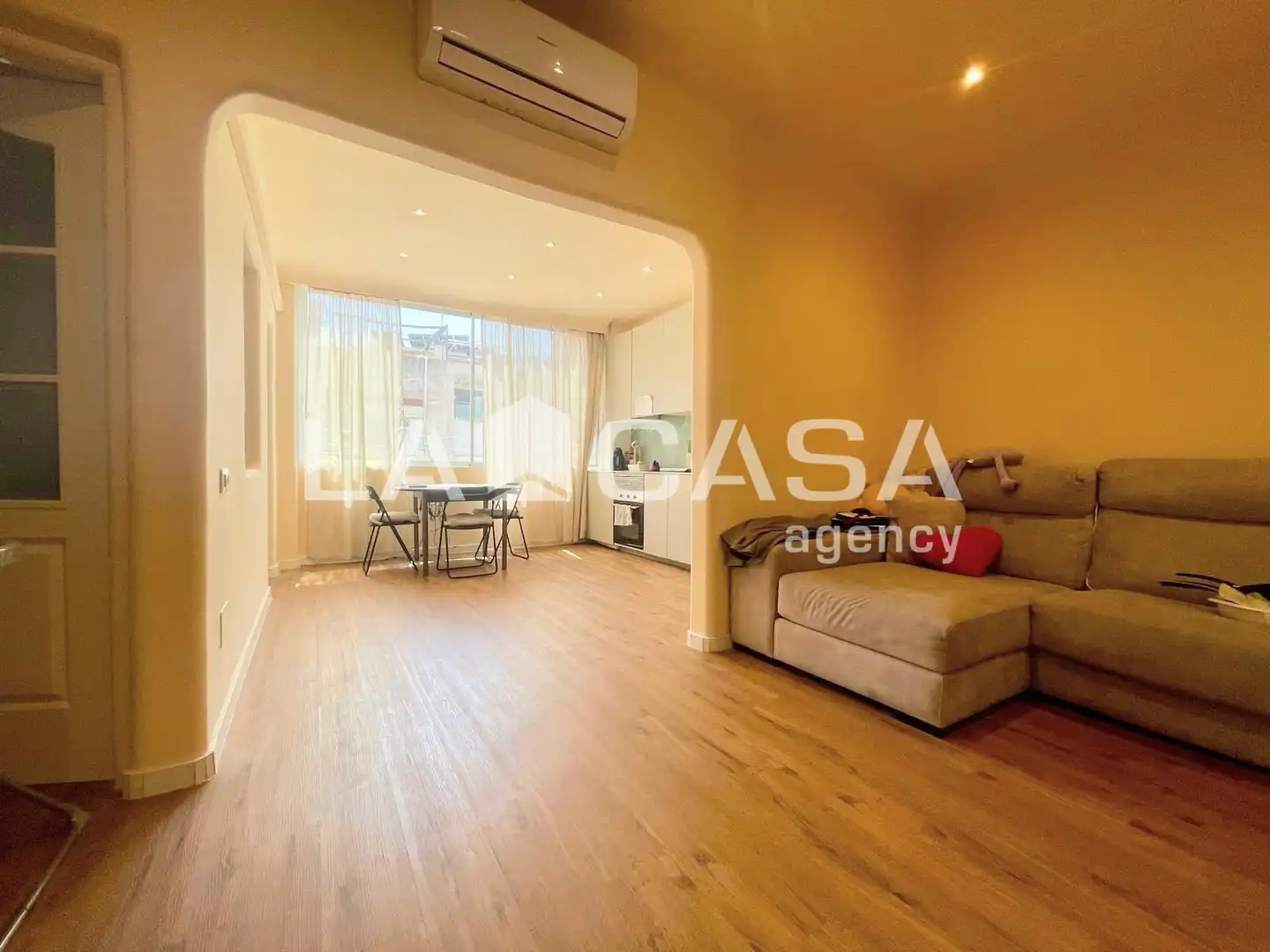 Flat for sale in Badalona  with Heating