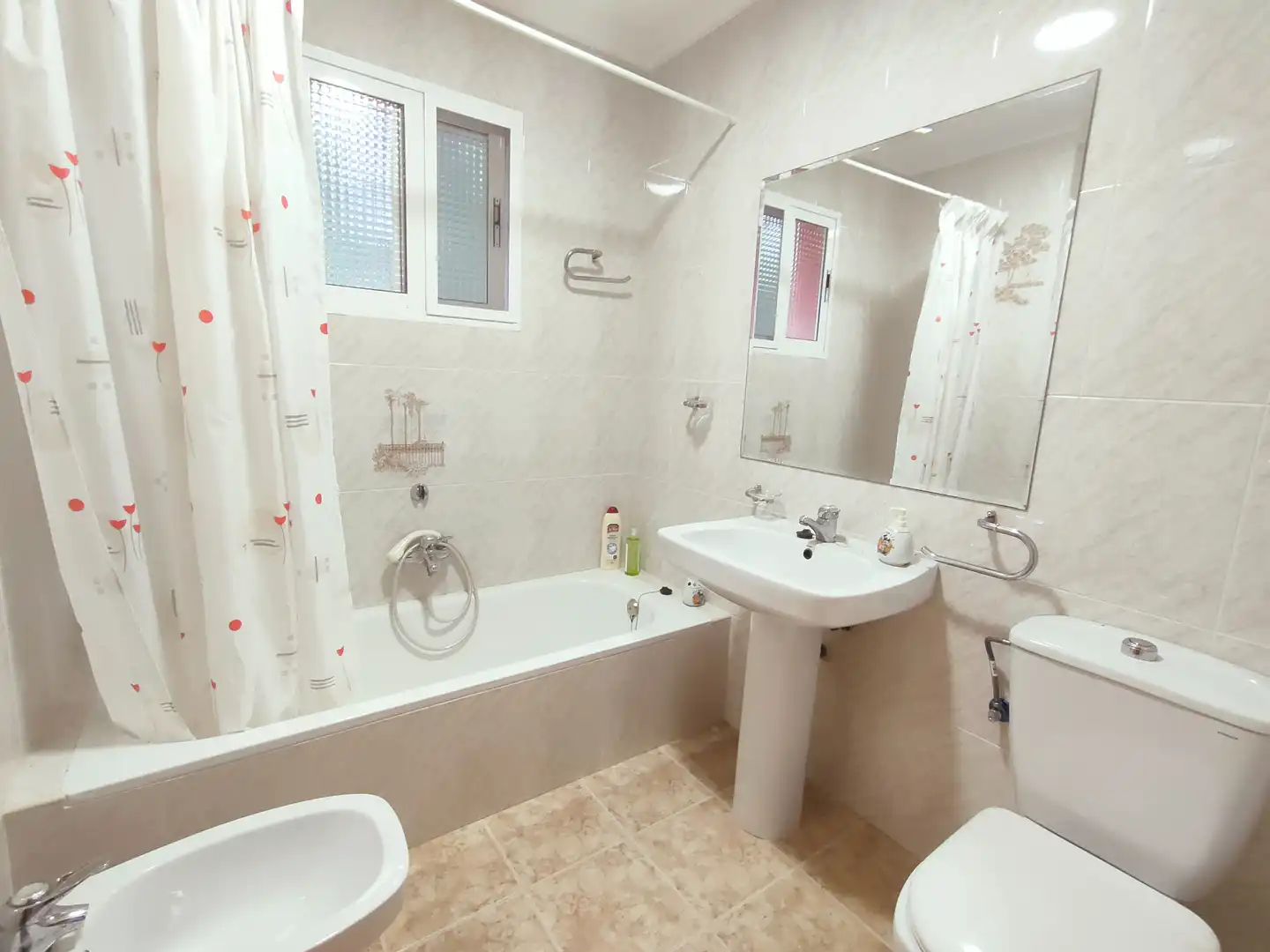 Baño de Casa o chalet en venta en Chiva con Jardín privado, Terraza y Trastero