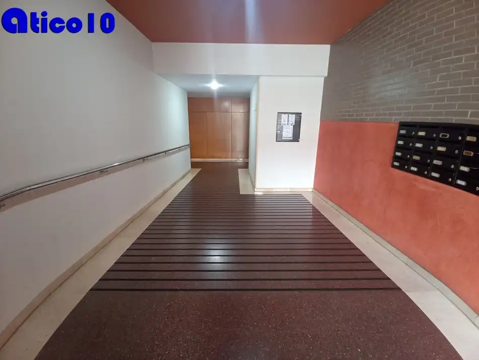 Flat for sale in Calle Doctor Antonio Bascarán Asúnsolo, Cerdeño - El Palais - Mercadín