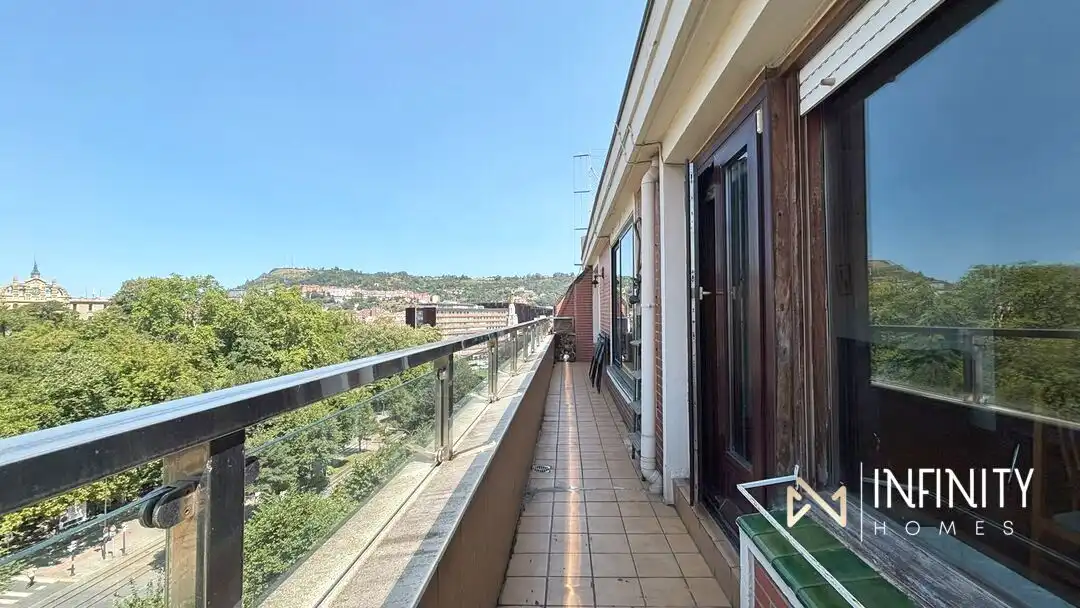 Balcony of Flat for rent in Bilbao   with Heating, Terrace and Balcony