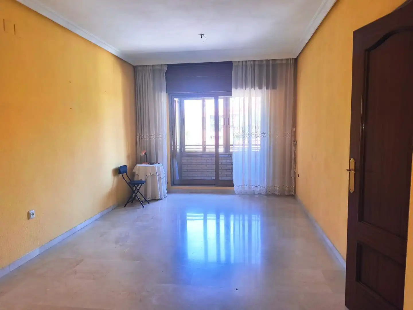 Sala de estar de Apartamento en venta en Ciudad Real con Balcón