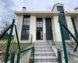 Exterior view of Single-family semi-detached for sale in Reocín
