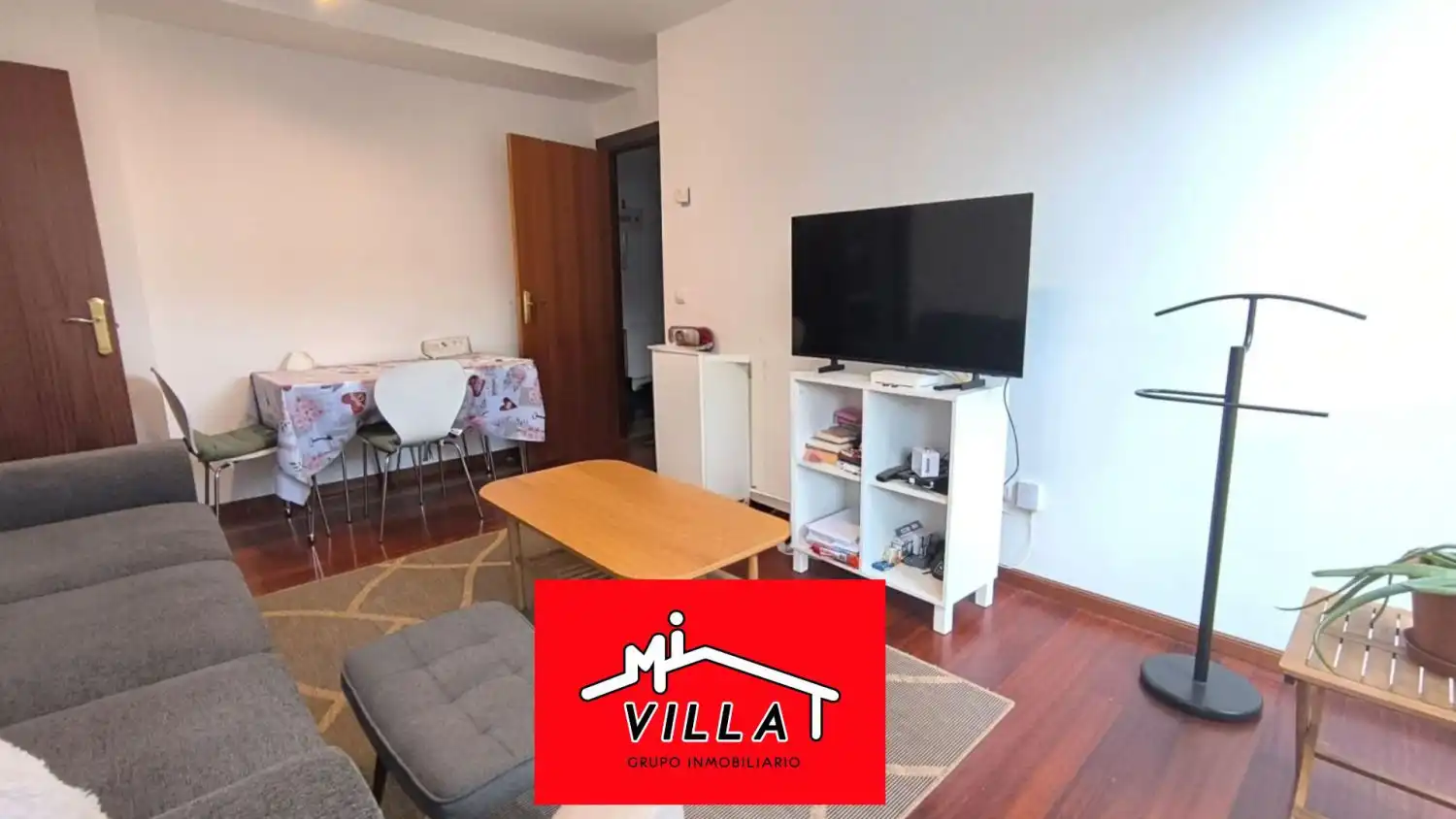 Sala de estar de Planta baja en venta en Bárcena de Cicero con Calefacción, Trastero y Amueblado
