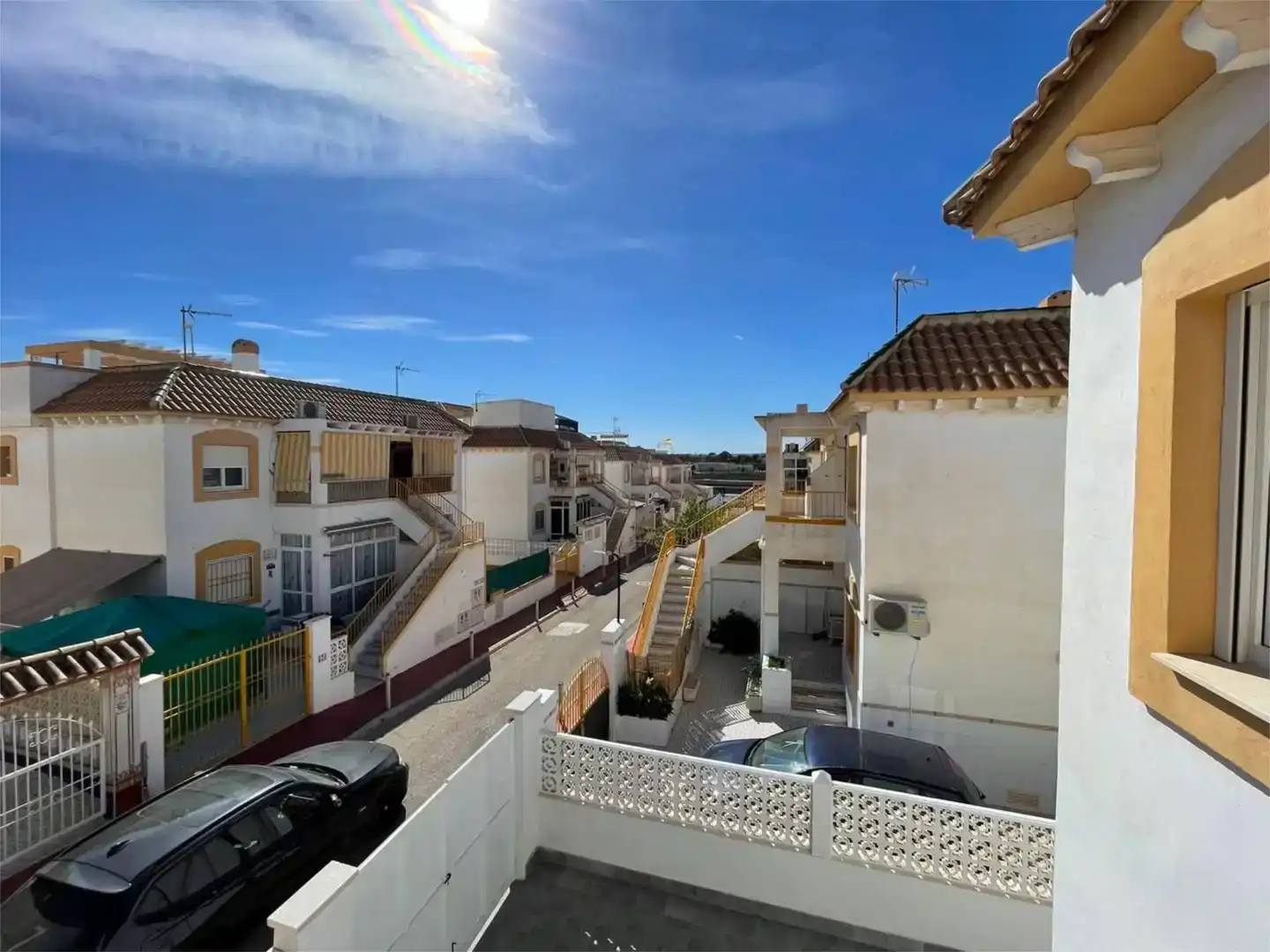 Vista exterior de Dúplex en venda en Torrevieja amb Traster, Piscina i Moblat