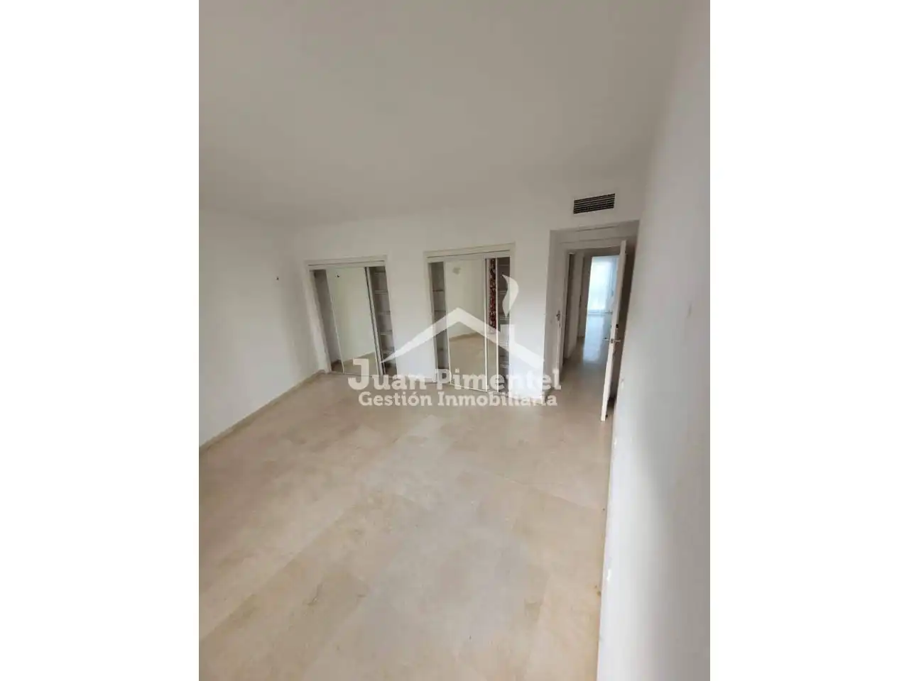 Apartamento con piscina en venta en Urbanizacion HACIENDA BEACH 10, imagen 13