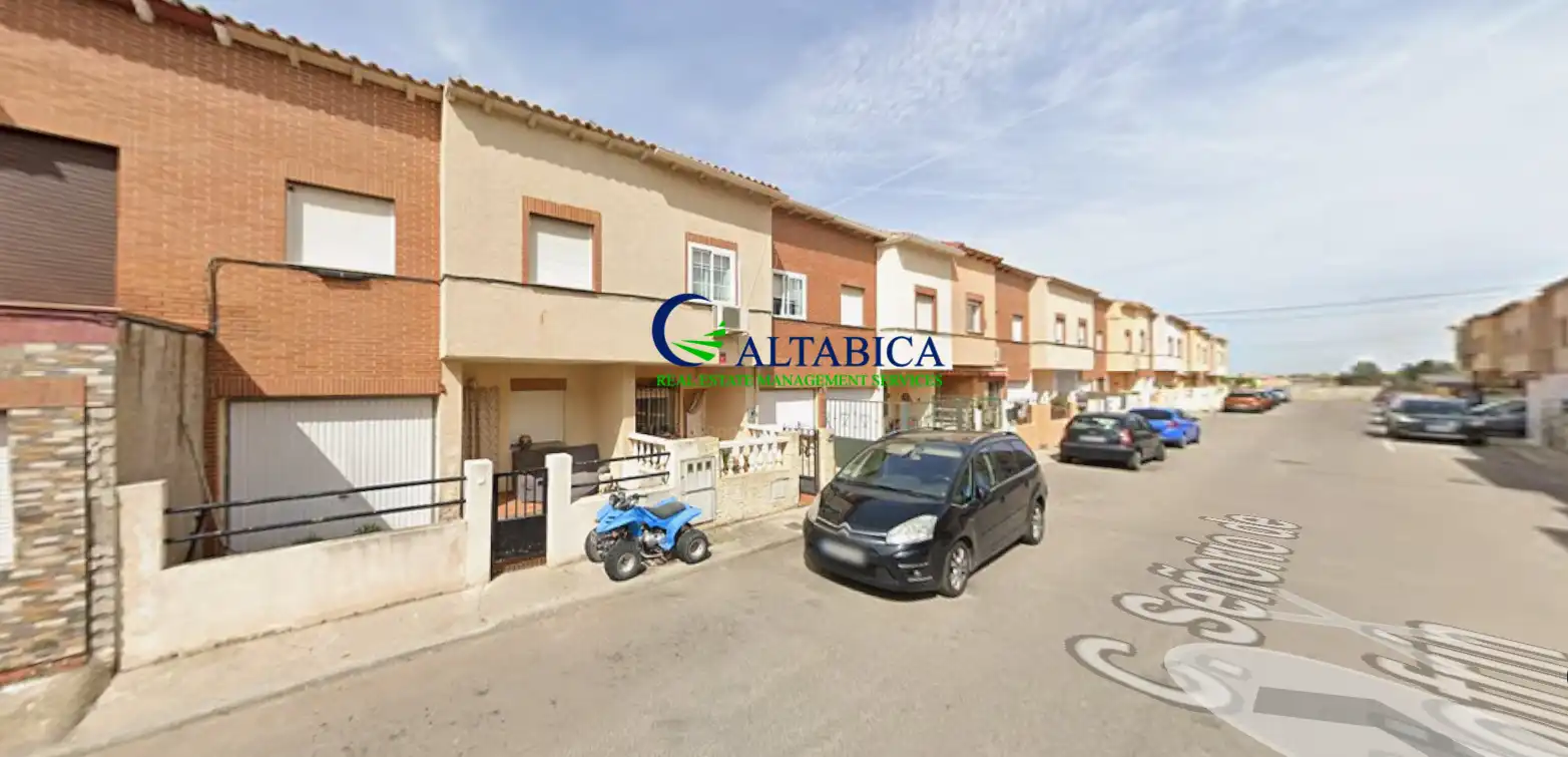 Vista exterior de Casa o chalet en venta en Ajofrín
