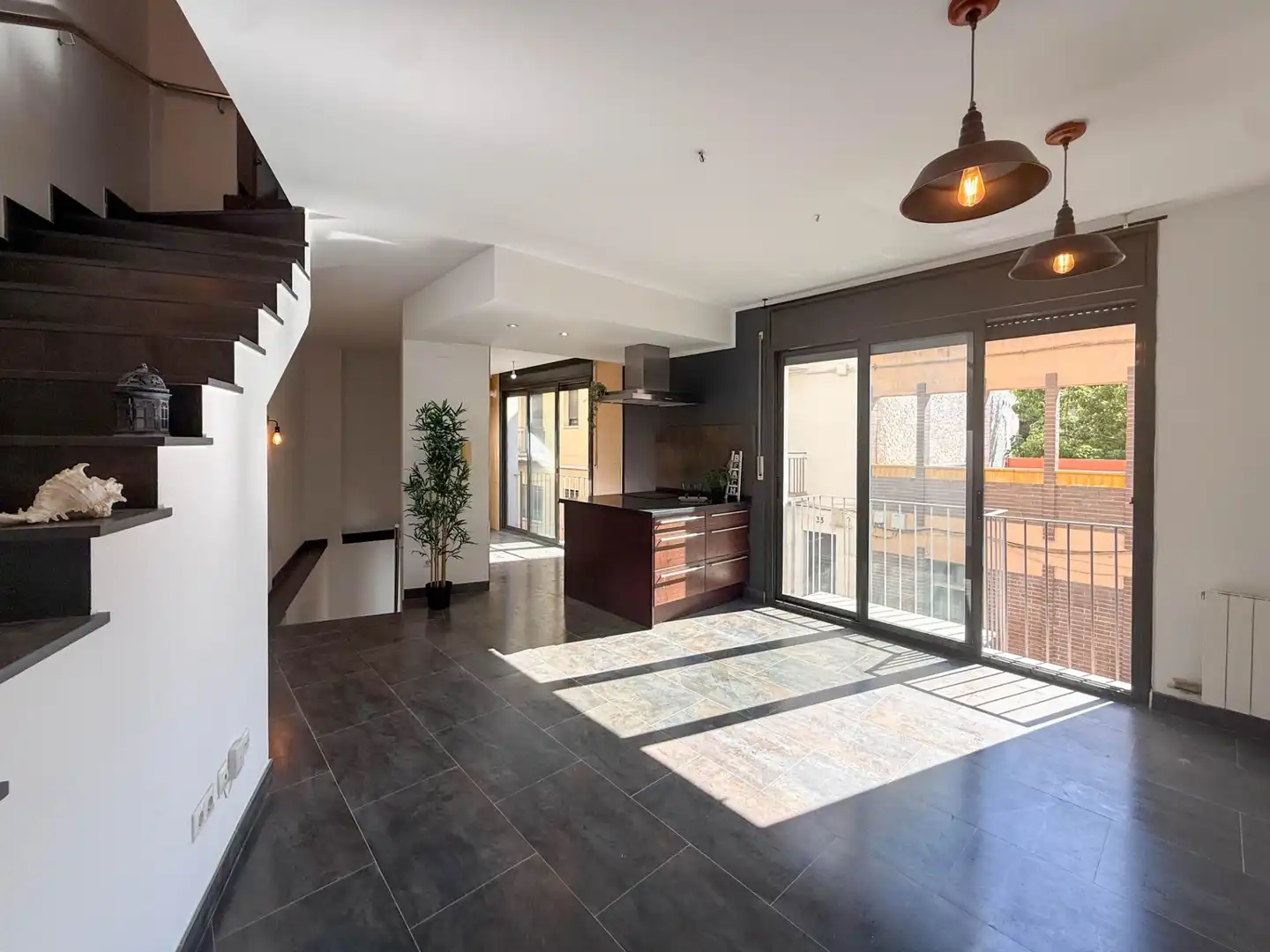 Wohnzimmer von Haus oder Chalet zum Verkauf in Vilanova i la Geltrú mit Heizung, Terrasse und Balkon