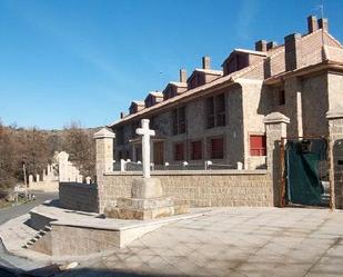 Vista exterior de Edifici en venda en Los Llanos de Tormes 