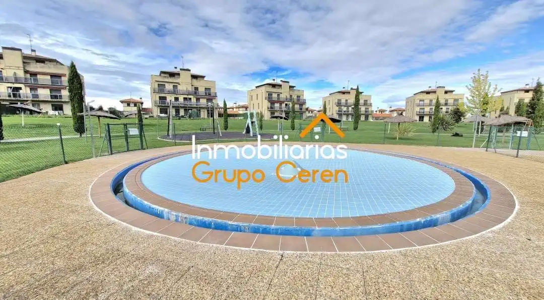 Dúplex en venda a Cirueña
