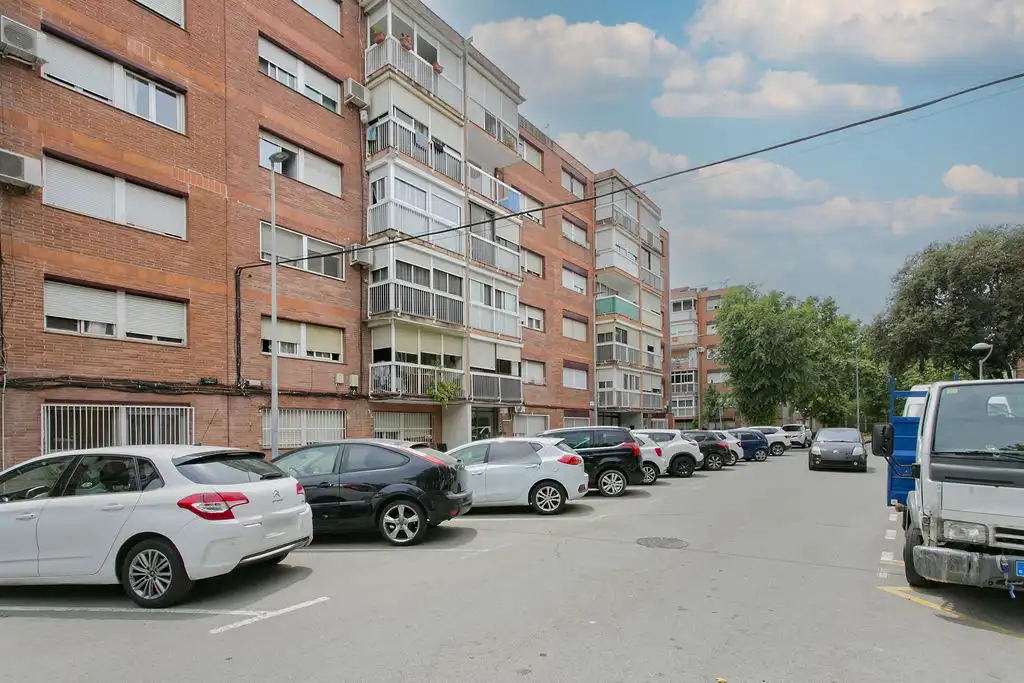 Parking de Piso en venta en Santa Perpètua de Mogoda