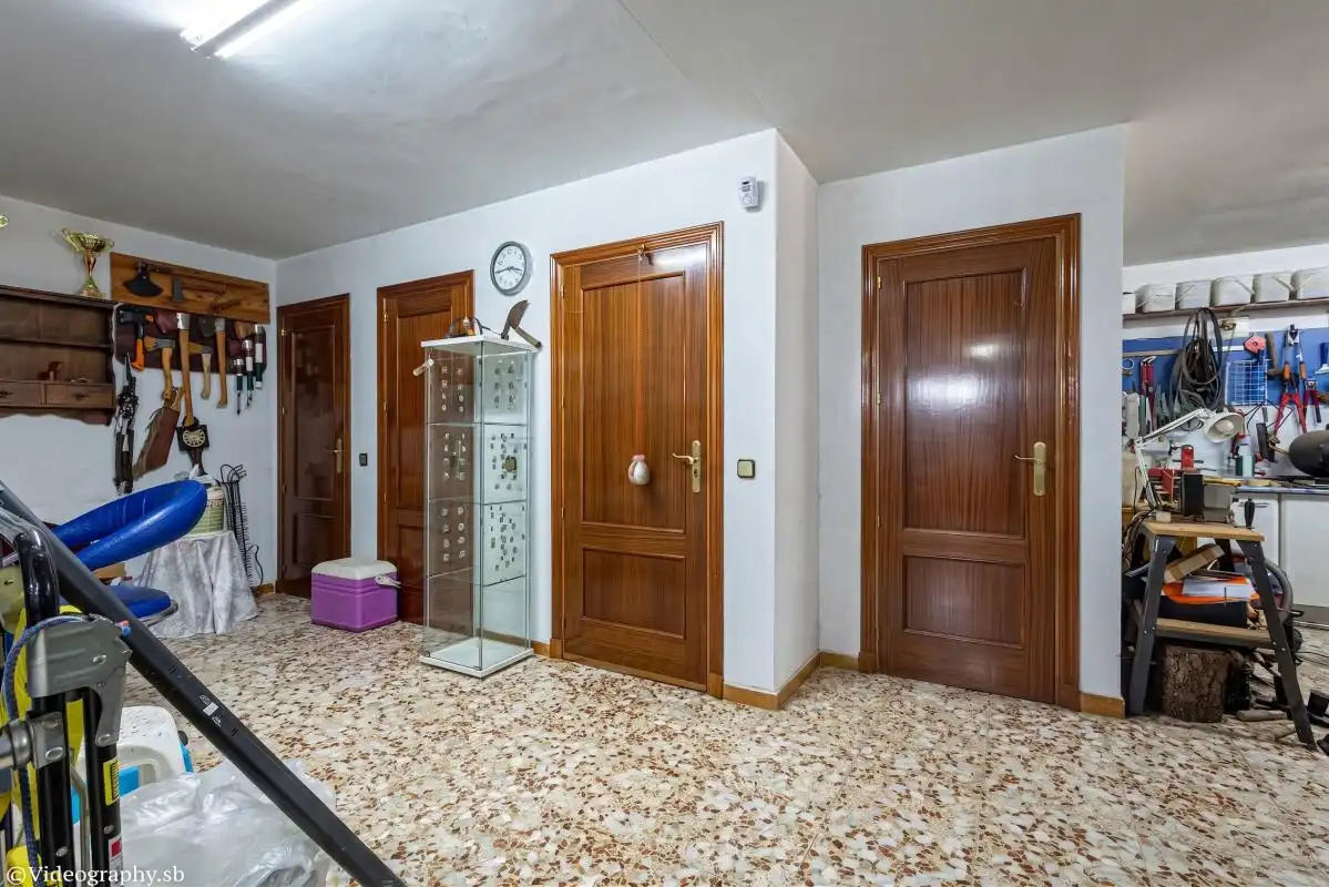 Haus oder Chalet zum Verkauf in Mondéjar mit Heizung, Schwimmbad und Möbliert