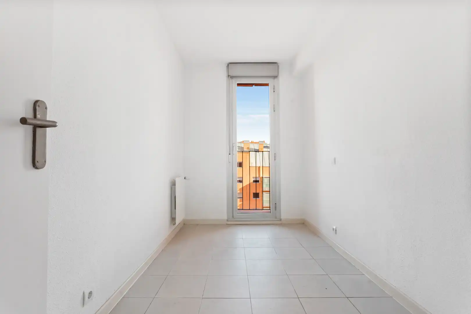 Habitación de Piso en venta en Madrid con Calefacción, Terraza y Horno