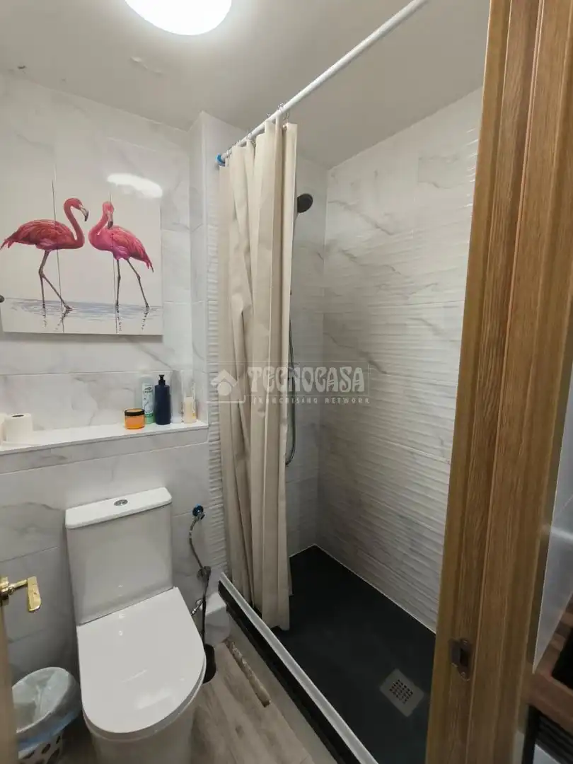 Baño de Piso en venta en Madrid con Aire acondicionado, Calefacción y Terraza
