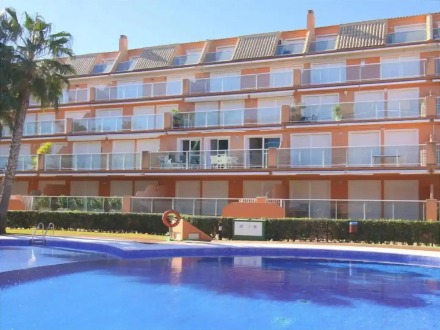 Vista exterior de Pis en venda en Dénia amb Aire condicionat, Piscina i Balcó