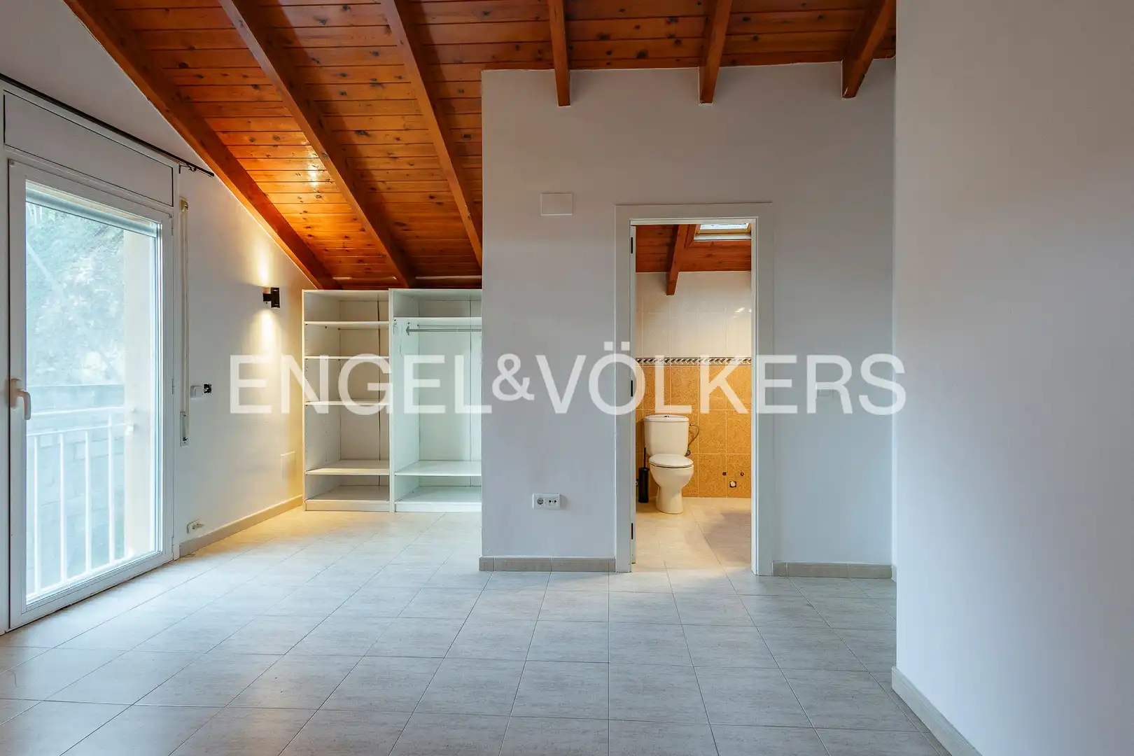 Casa o chalet en venta en Vallirana con Calefacción, Jardín privado y Parquet