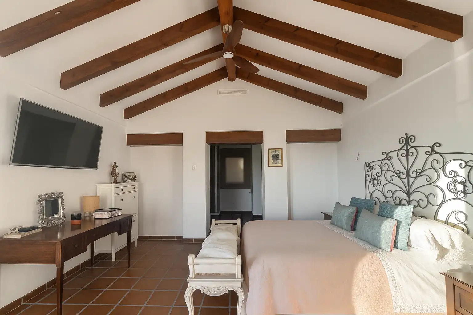 Habitación de Casa o chalet en venta en Istán con Aire acondicionado, Jardín privado y Piscina
