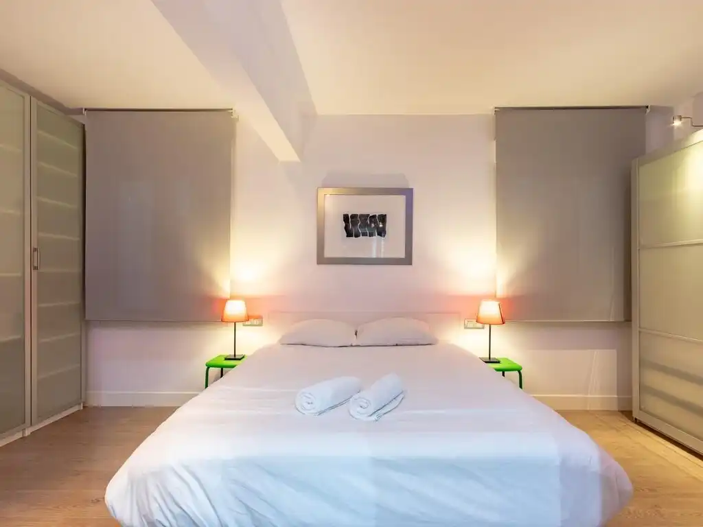 Bedroom of Flat for rent in Girona  with Air Conditioner, Furnished and Pets allowed