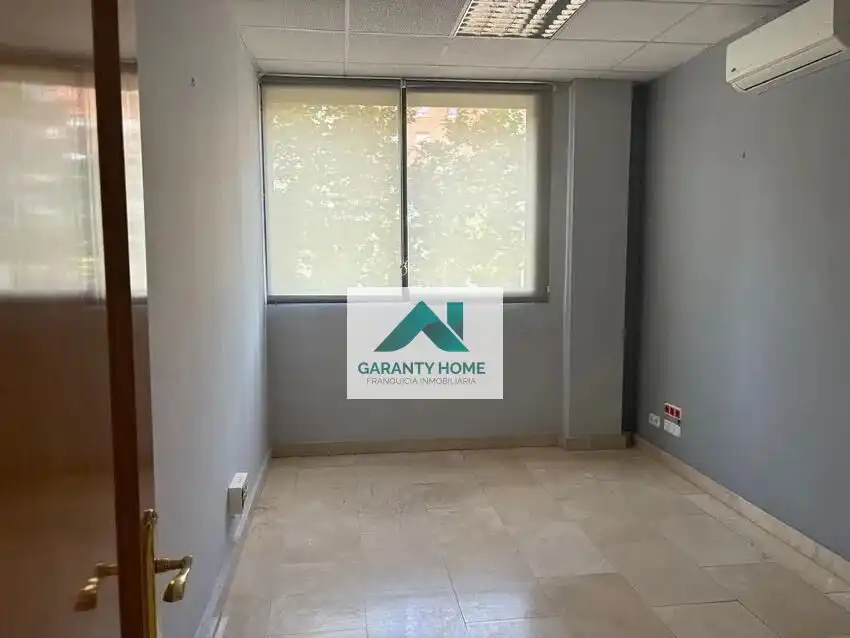 Büro zum Verkauf in Parquesol