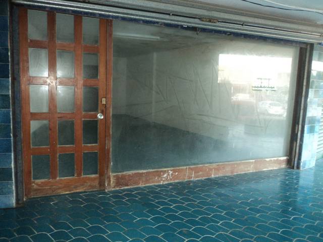 Local comercial en Venta en Carrer de Marbella, 37 en Les Maravelles