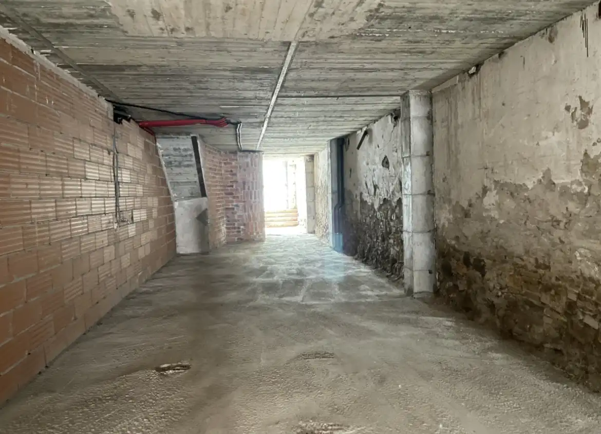 Local comercial en venta en JOAQUIM VAYREDA, imagen 4