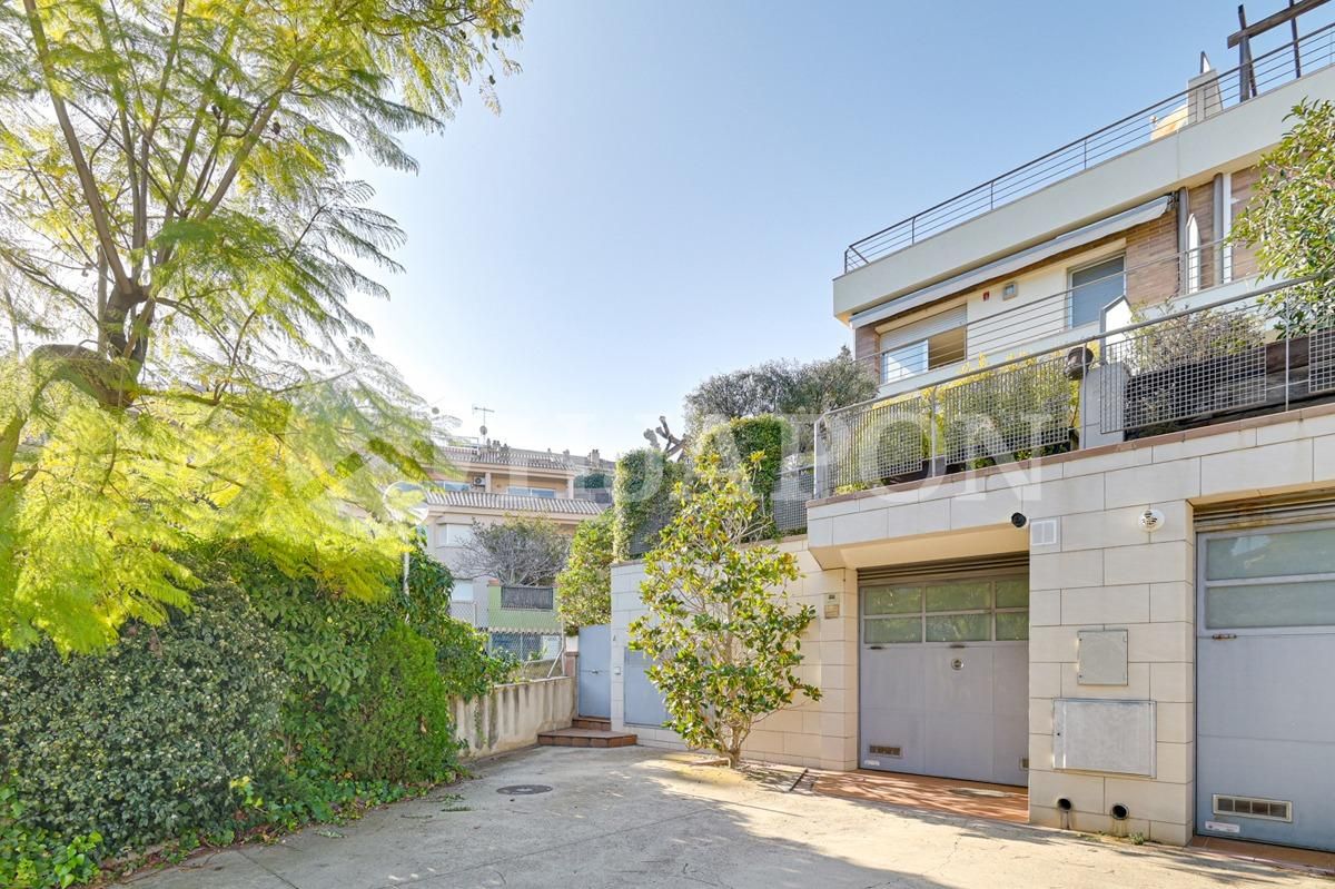 Exterior view of Single-family semi-detached for sale in Teià  with Heating, Private garden and Terrace