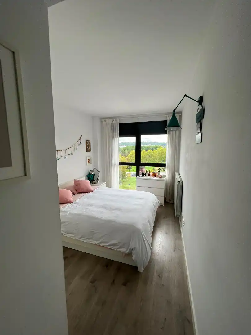 Schlafzimmer von Wohnung zur Miete in Sant Cugat del Vallès mit Klimaanlage, Parkett und Terrasse