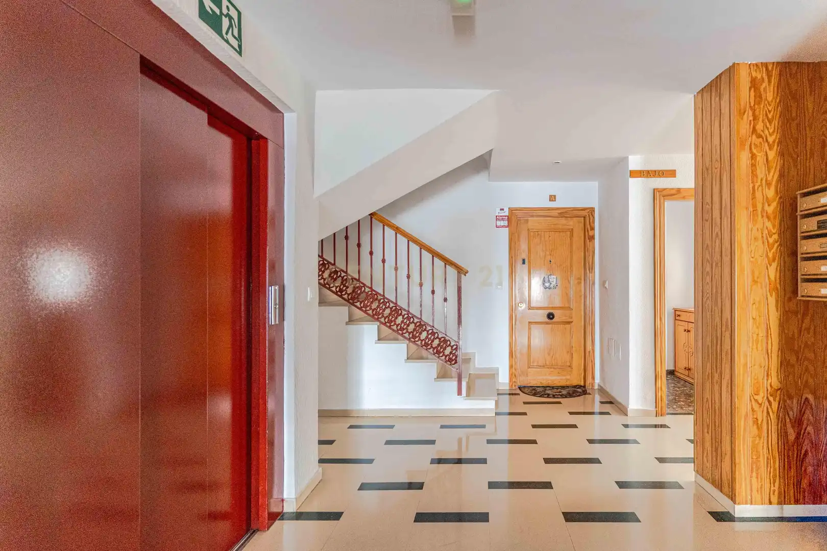 Apartament amb terrassa en venda a C. Abén Humeya, Salobreña, Spain Edificio sotillo, imagen 32