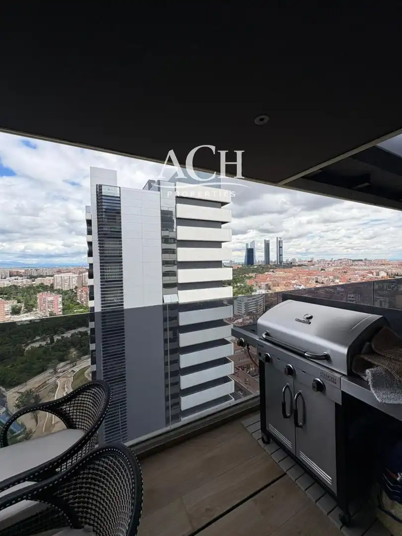Vista exterior de Pis de lloguer en Madrid amb Aire condicionat, Calefacció i Parquet