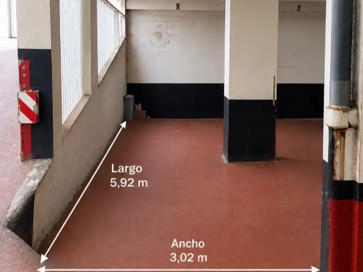 Garatge de lloguer a Rúa Santa Teresa, 16, Monte Alto - Zalaeta - Atocha