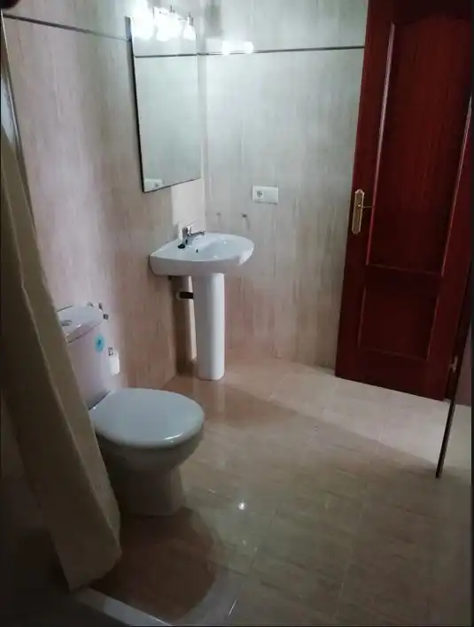Bathroom of Flat for rent in Huelva  with Terrace and Furnished