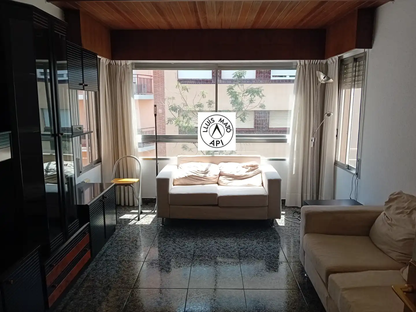Living room of Flat for sale in Girona  with Air Conditioner, Heating and Terrace