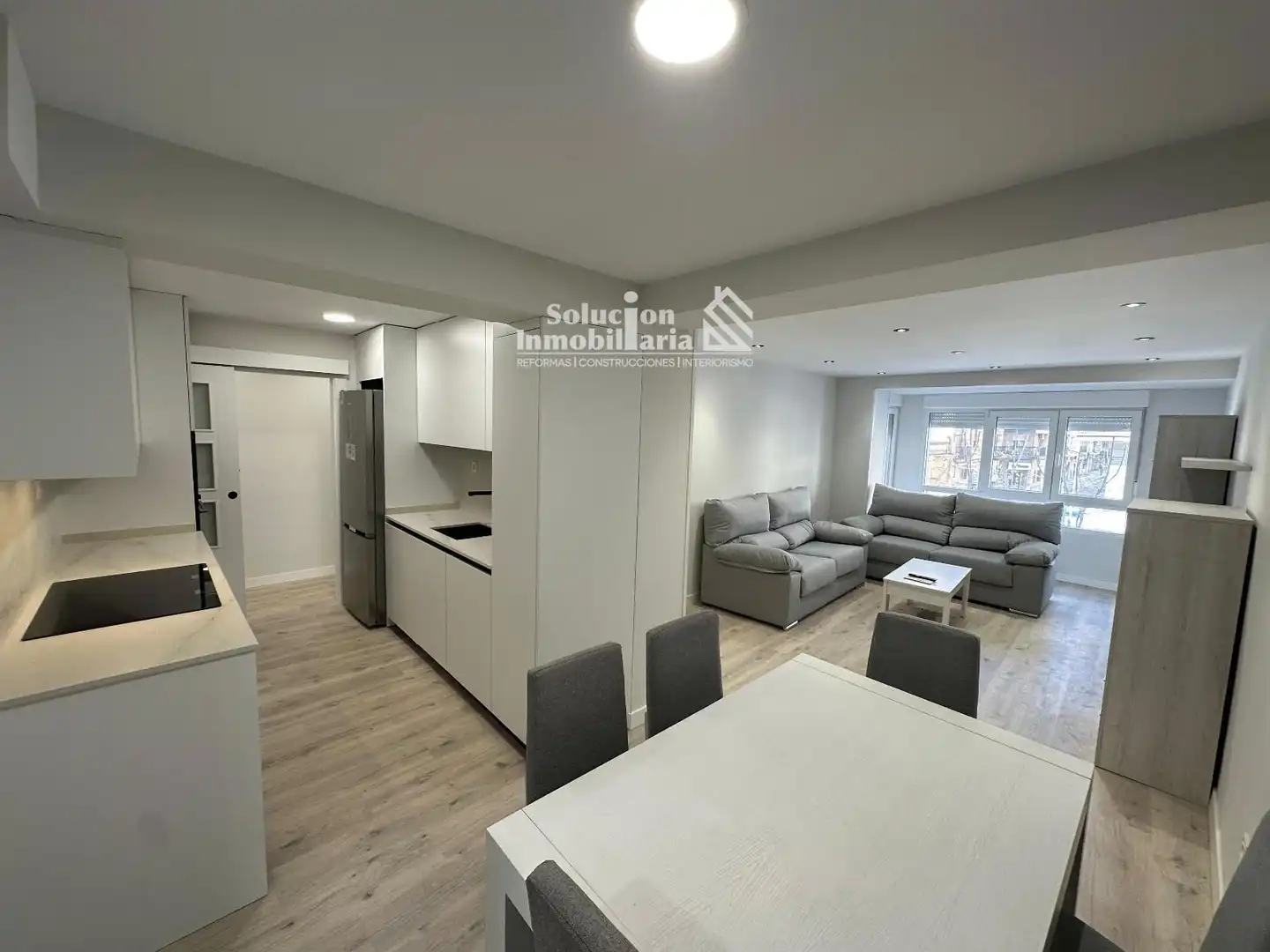 Wohnung zur Miete in Salamanca Capital mit Heizung, Terrasse und Möbliert