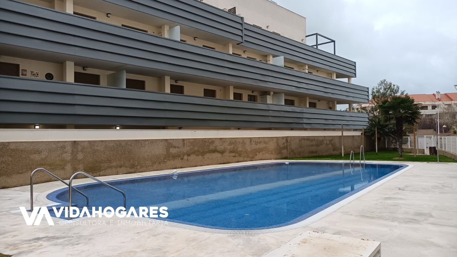 Piscina de Pis en venda en Rota amb Aire condicionat, Calefacció i Terrassa