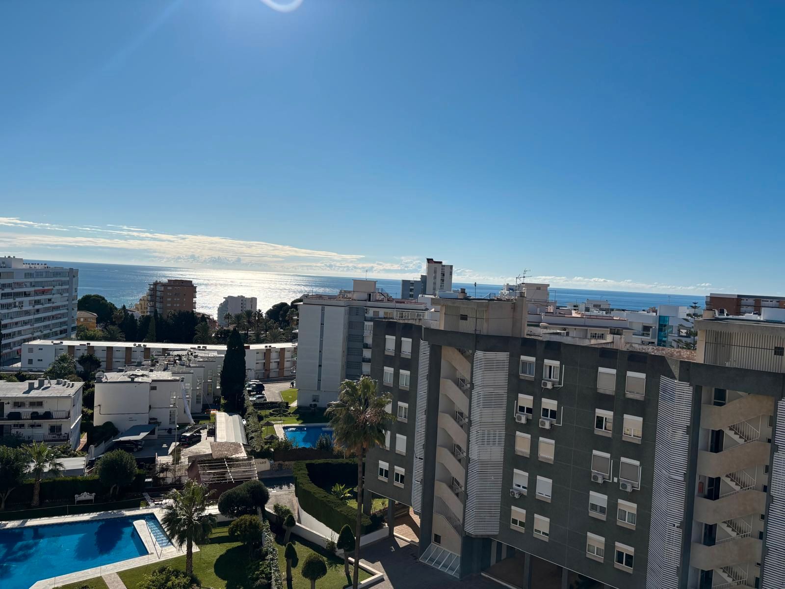 Vista exterior de Apartament en venda en Benalmádena amb Aire condicionat, Terrassa i Moblat