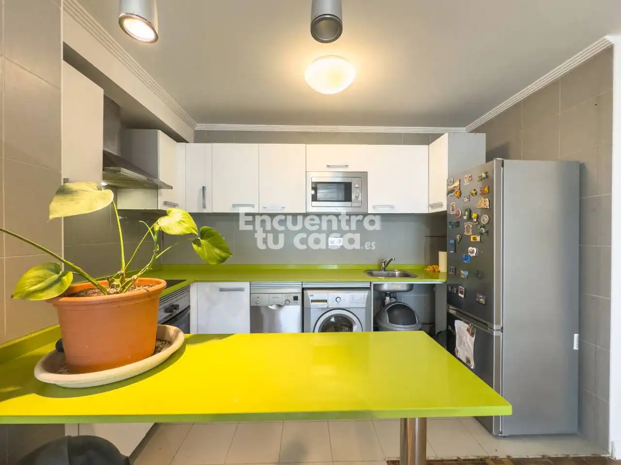 Küche von Wohnung zum Verkauf in Hendaye mit Heizung, Privatgarten und Terrasse