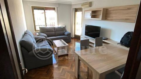 Photo 2 of Flat for rent in Azafranal, Barrio del Centro, Salamanca Capital