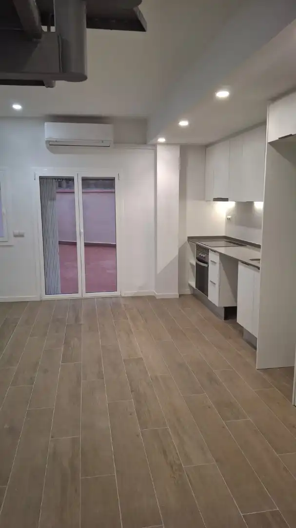 Local comercial en venta en Carrer de Dante Alighieri 10, imagen 3