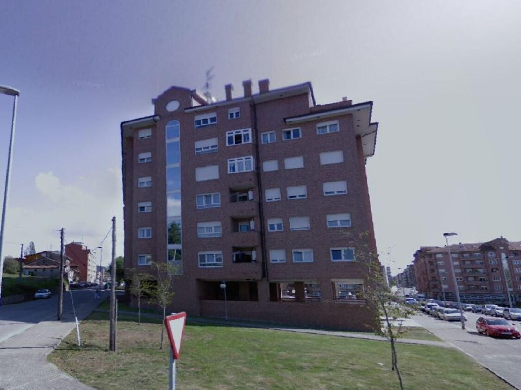 Flat for sale in La Pola Siero