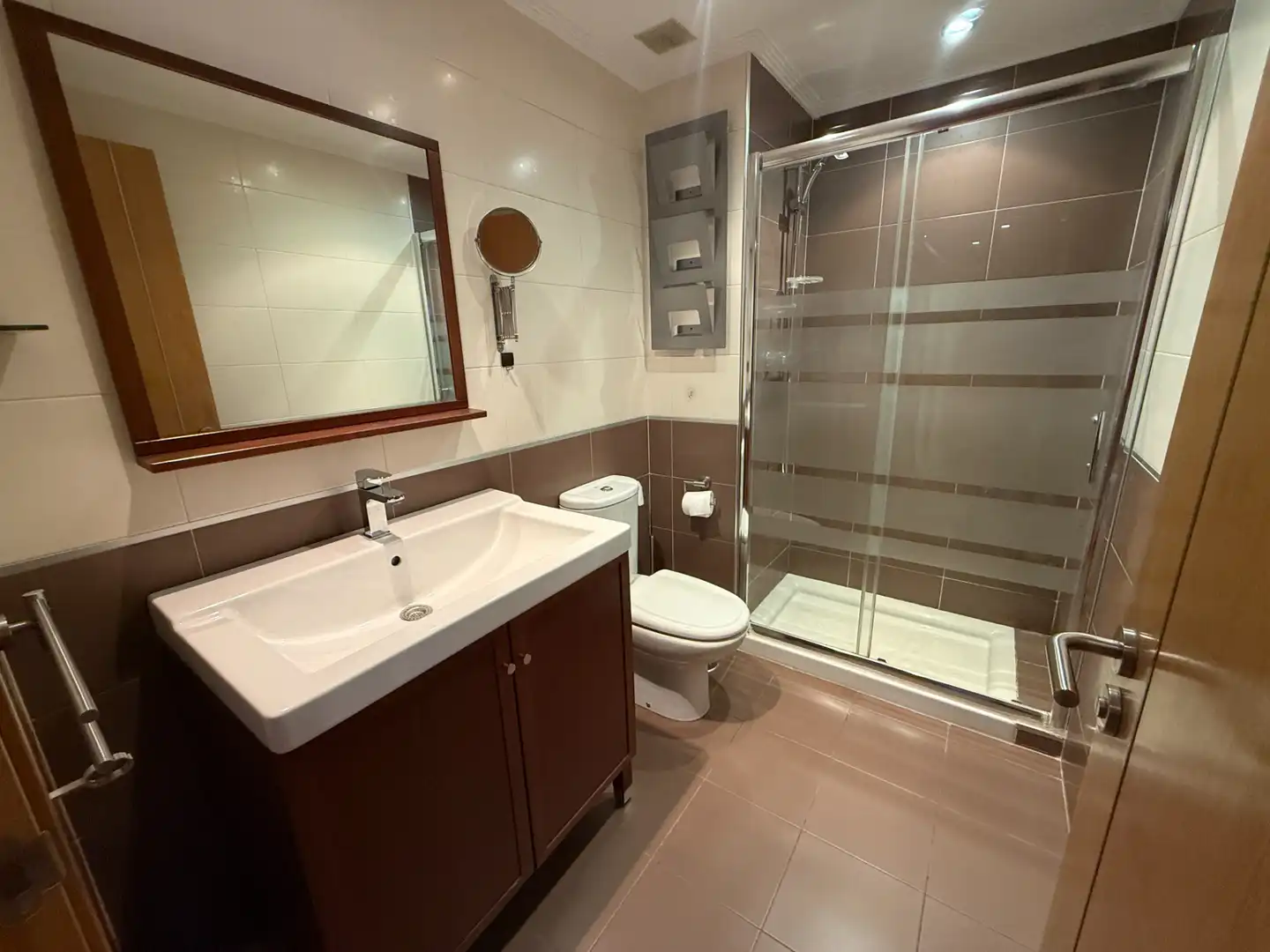 Bathroom of Flat for sale in Oeste