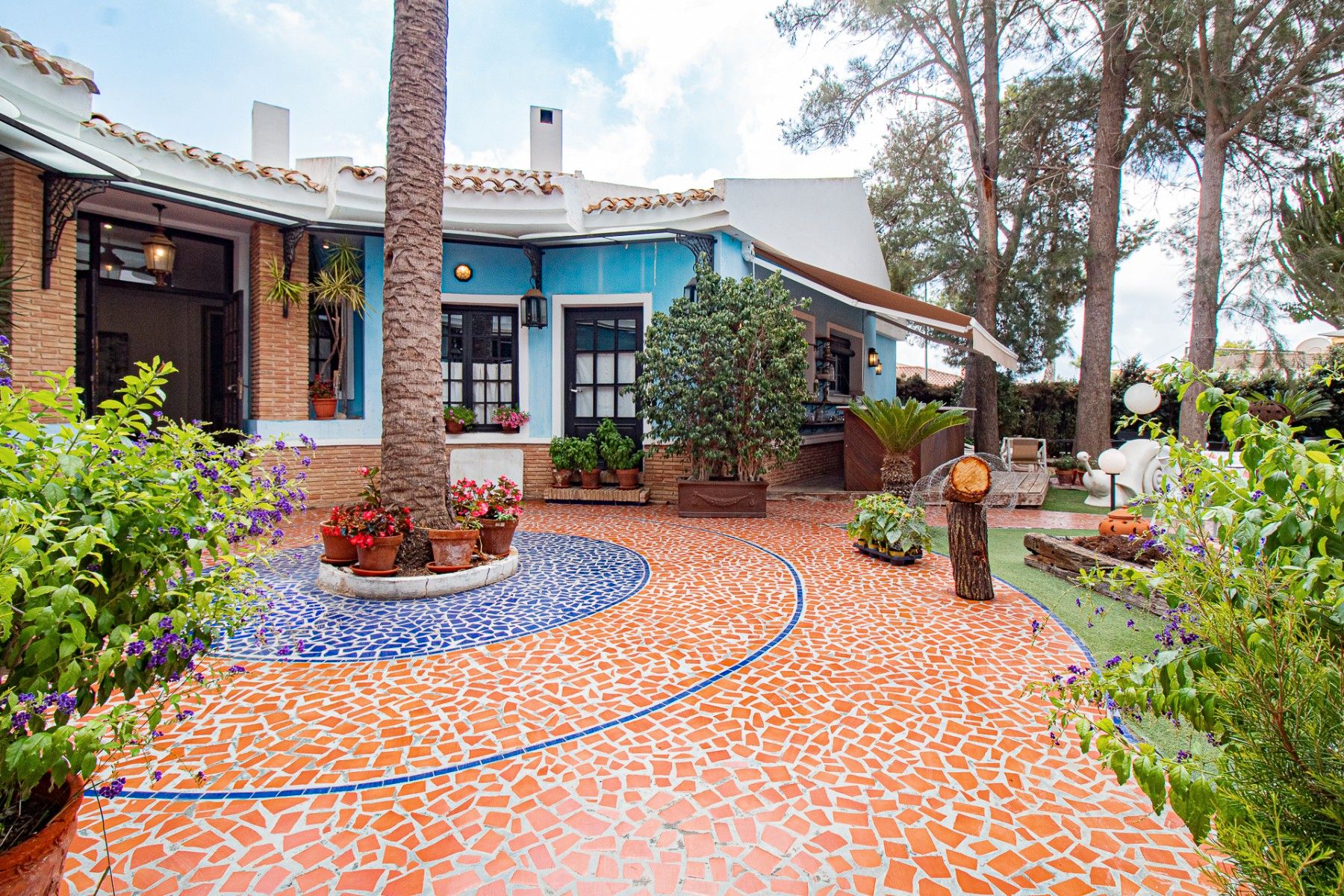 Jardí de Local en venda en Orihuela amb Aire condicionat i Moblat
