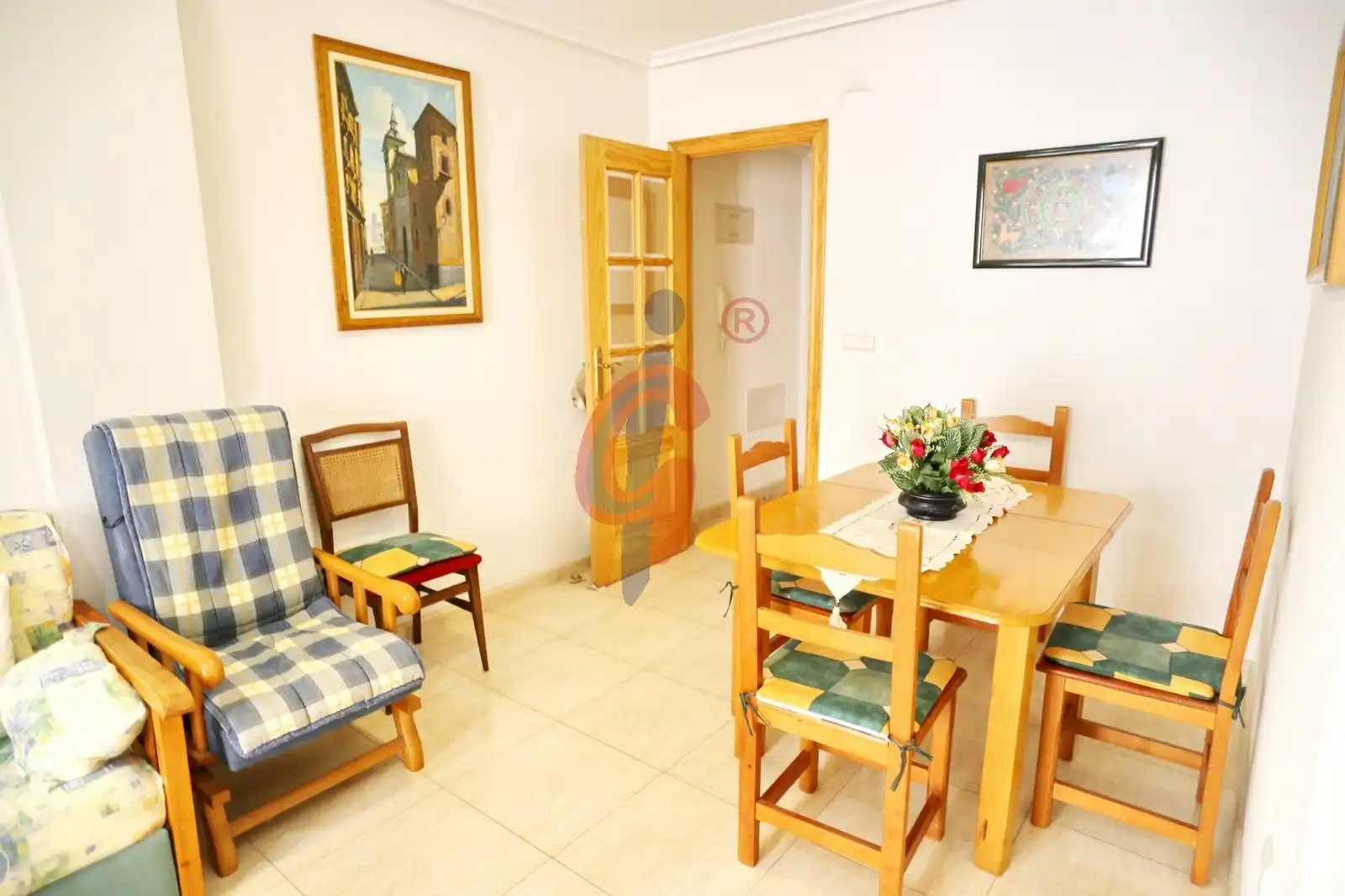 Apartamento en venta en Guardamar del Segura con Terraza, Amueblado y Piscina comunitaria