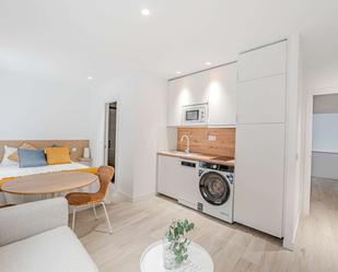 Dormitori de Estudi per a compartir en  Madrid Capital amb Aire condicionat i Terrassa