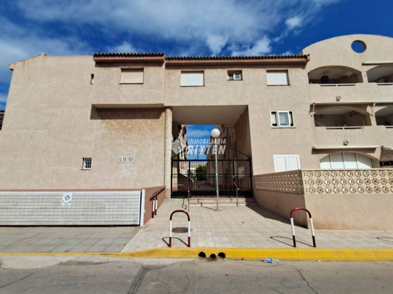 Exterior view of Flat for sale in La Manga del Mar Menor  with Terrace, Furnished and Community pool
