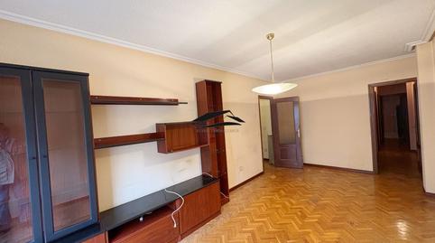 Foto 3 de Piso en venta en Van Dyck, Salesas, Salamanca Capital