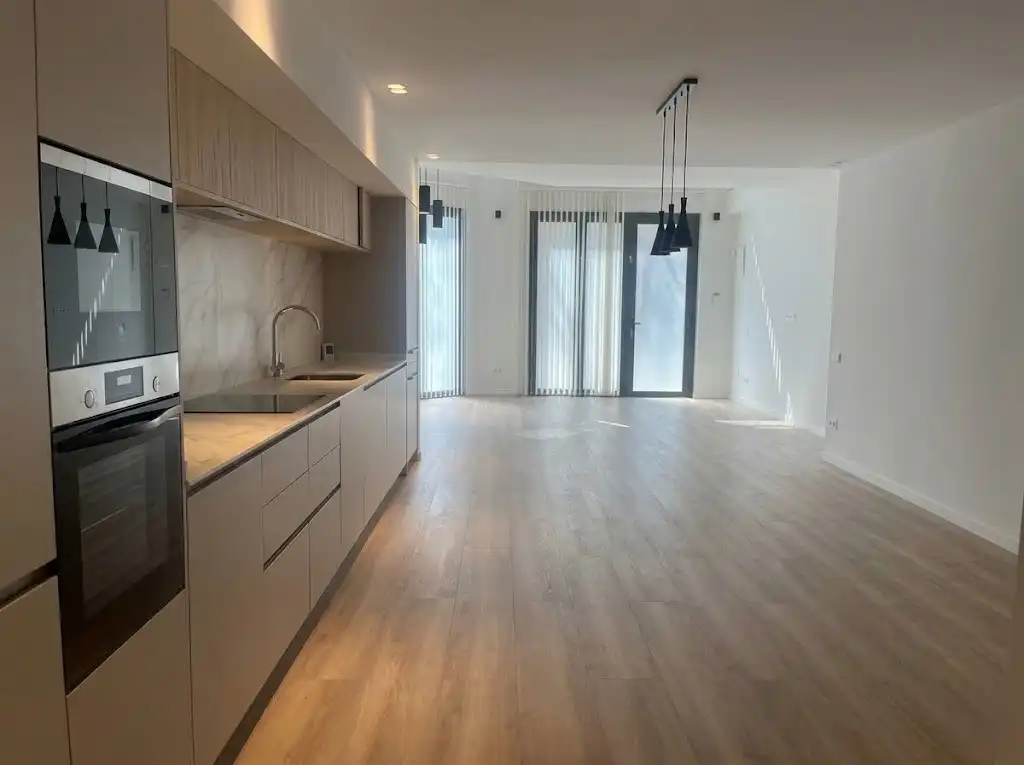 Cuina de Dúplex en venda en Barcelona amb Calefacció, Forn i Microones