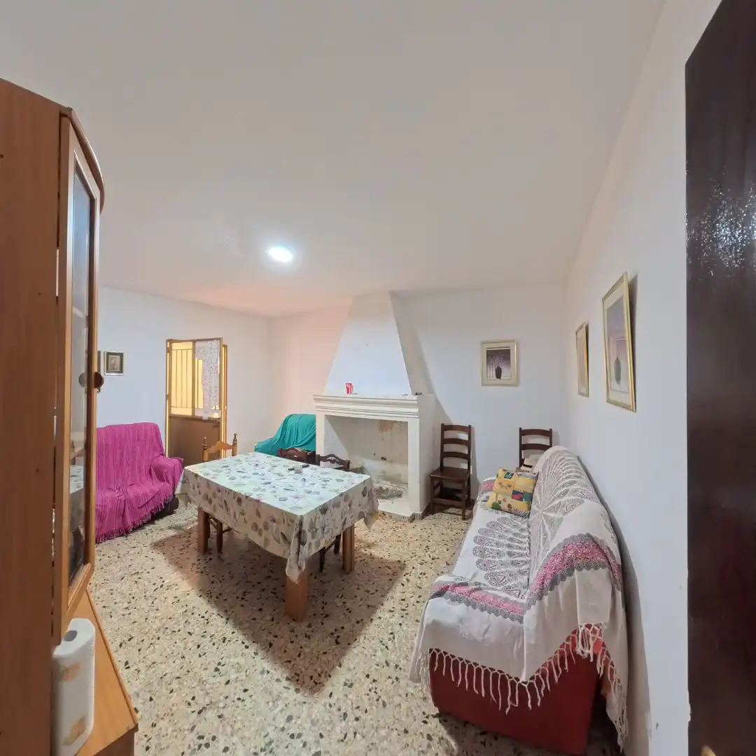 Sala d'estar de Casa adosada en venda en Jayena, Granada